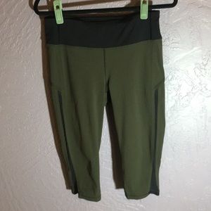 Lululemon athletic capri